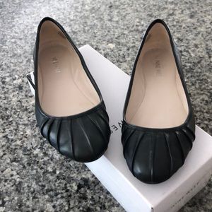 Nine West black flat shoes